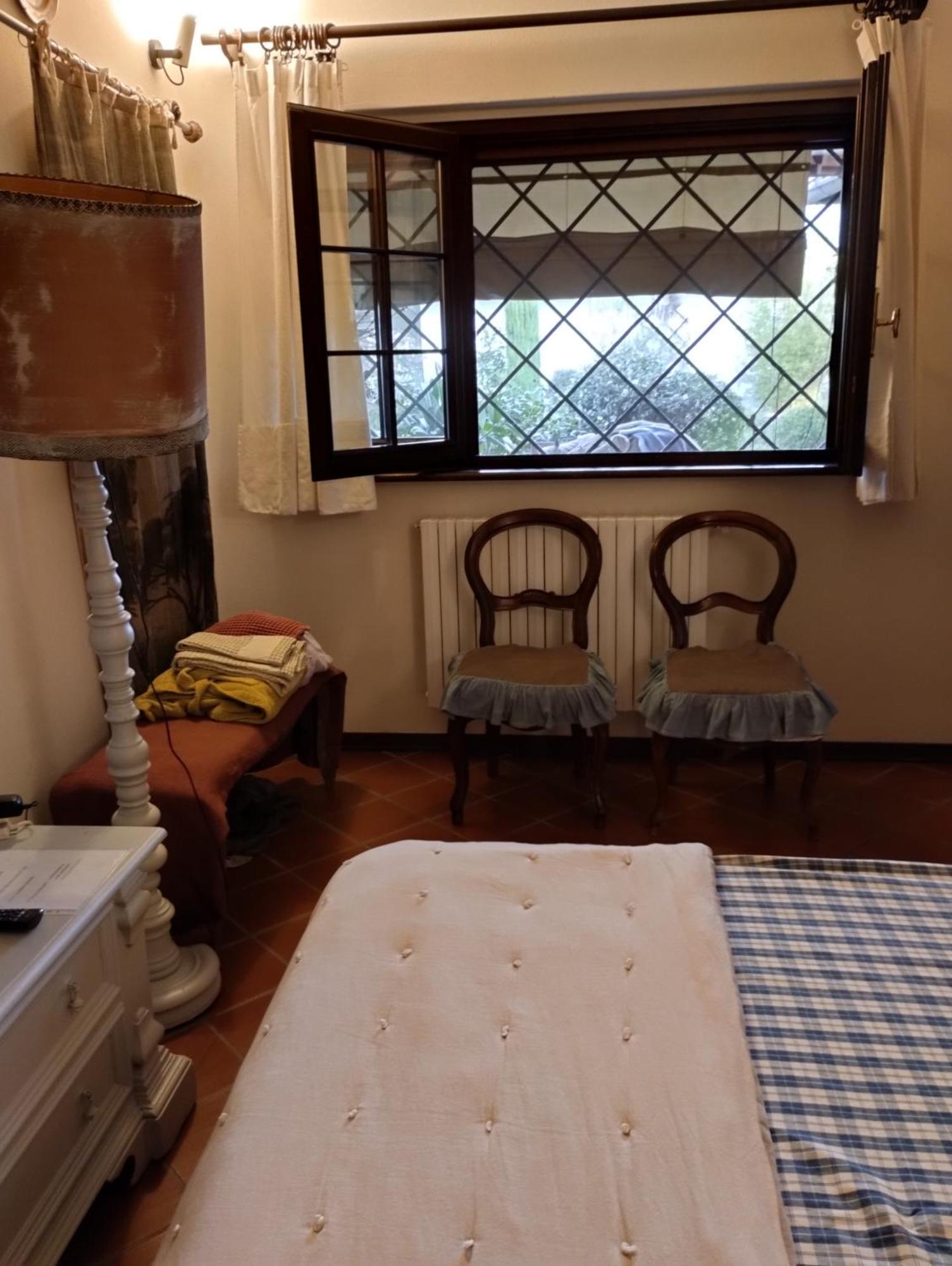 Quartiano Il Cortiletto Bed & Breakfast エクステリア 写真